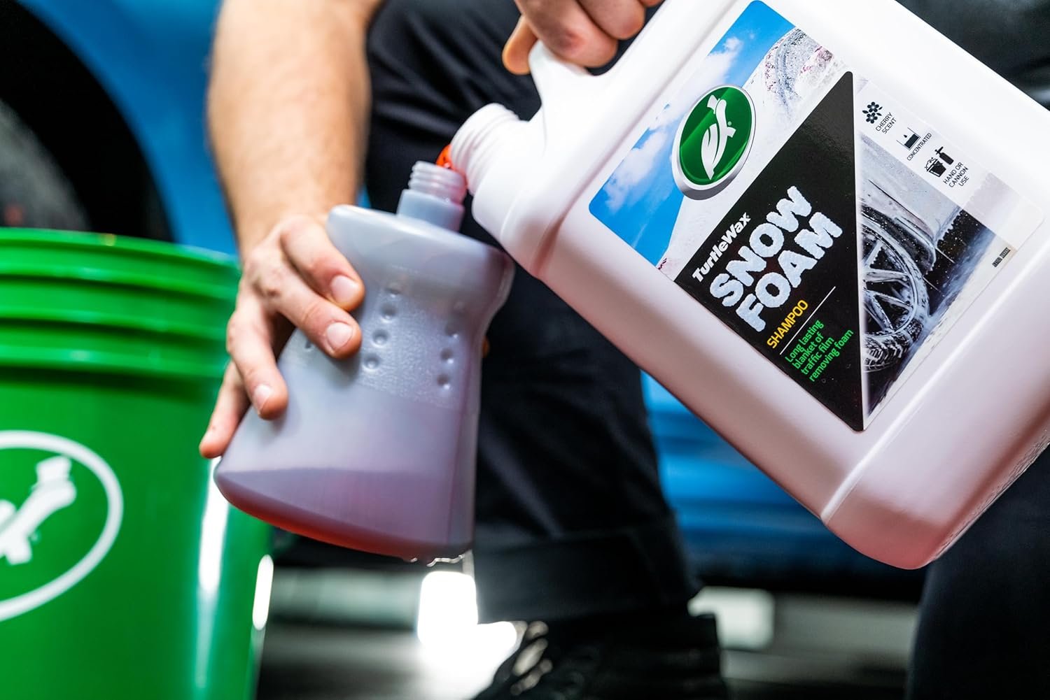 Turtle Wax Cherry Snow Foam 53111 - Thick, Rich Car Shampoo & Wash Removes Road Film, Grease, Oil & Dirt – Streak Free Formula Safe for All Paint, Tires, Wheels & Trim - 5L, Pack of 1 - Image 3